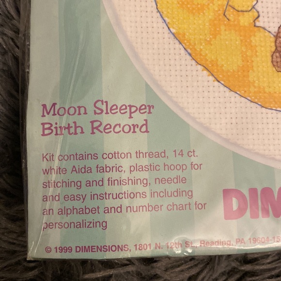 1999 DIMENSIONS Counted Cross stitch kit - Picture 4 of 4